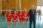Badmintonska Ekipa kole 2014./2015. / 3. Mjesto Na Dravnom Natjecanju U Dubrovniku (4.-6.3.2015.)
KATJA SIROI, JANA BRAKO, INA DERK, LAURA HORVAT. Voditelj: MARINKO HORVAT, Prof.